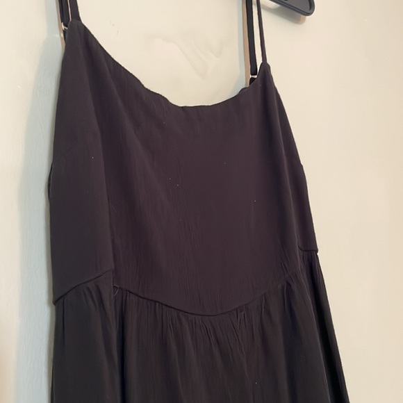 Open Back High-Low Dress - Picture 3 of 5